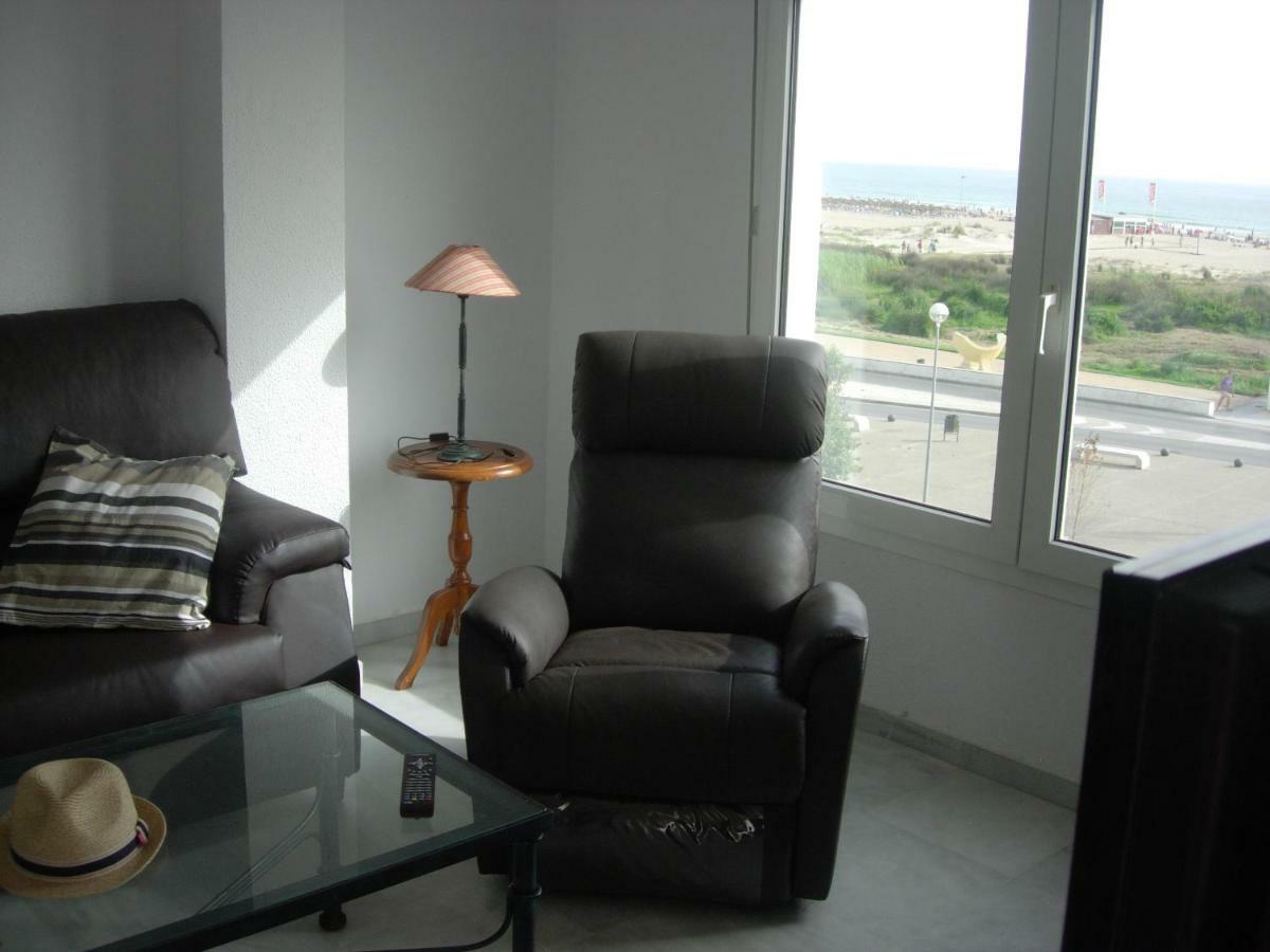 Apartamento Dos Faros コニル・デ・ラ・フロンテラ エクステリア 写真